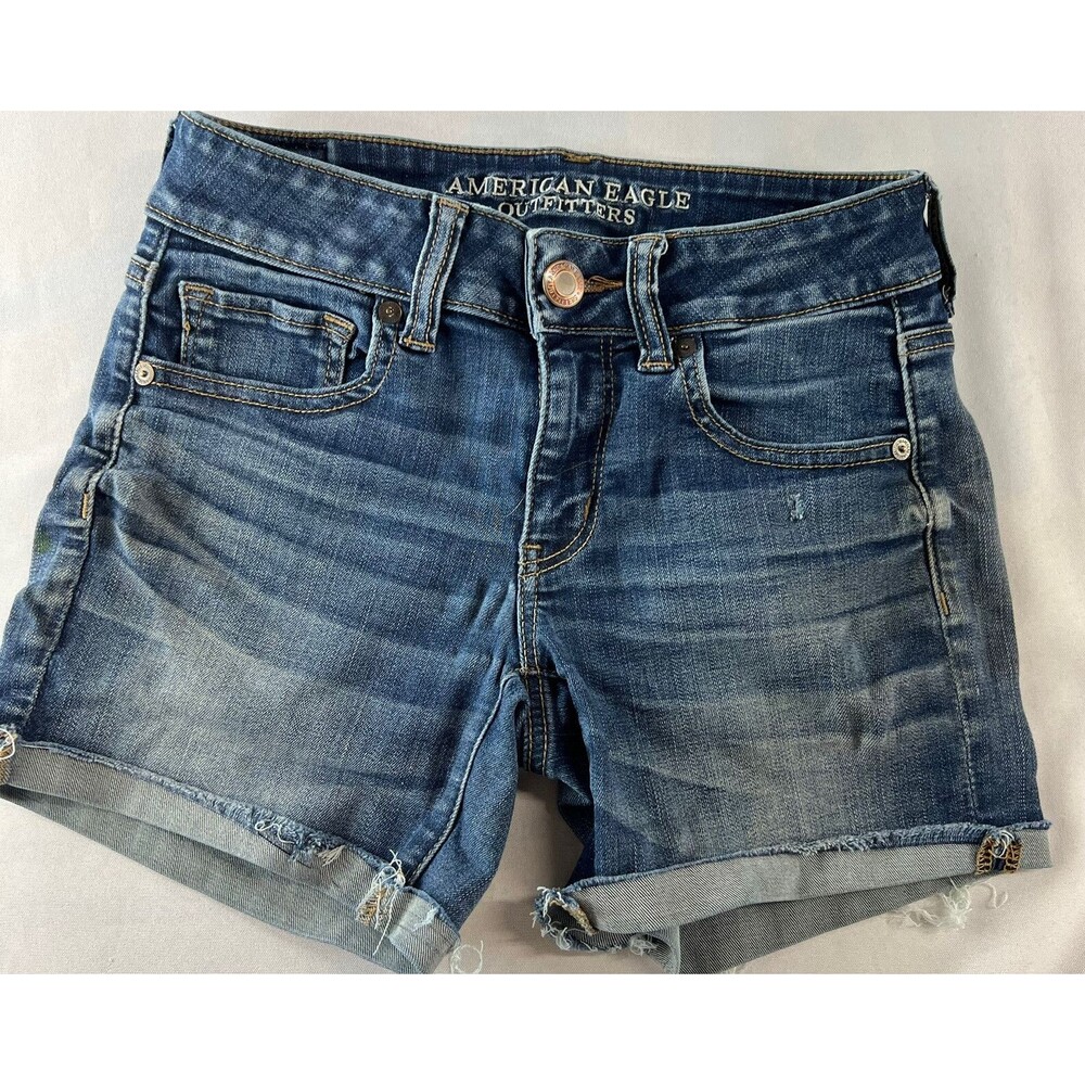 American Eagle Womens Size 2 Super Super Stretch Distressed Cuffed Denim Shorts